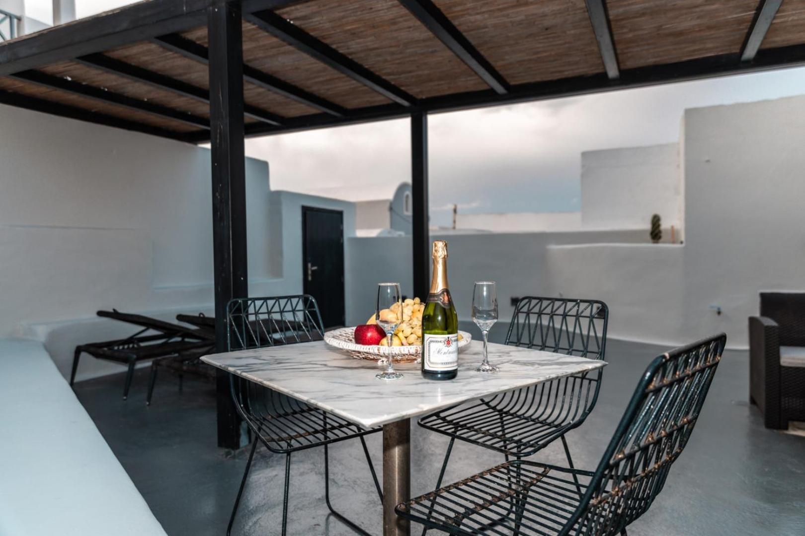Rosaviglia Luxury Villa - An Oia Private Hideaway Εξωτερικό φωτογραφία